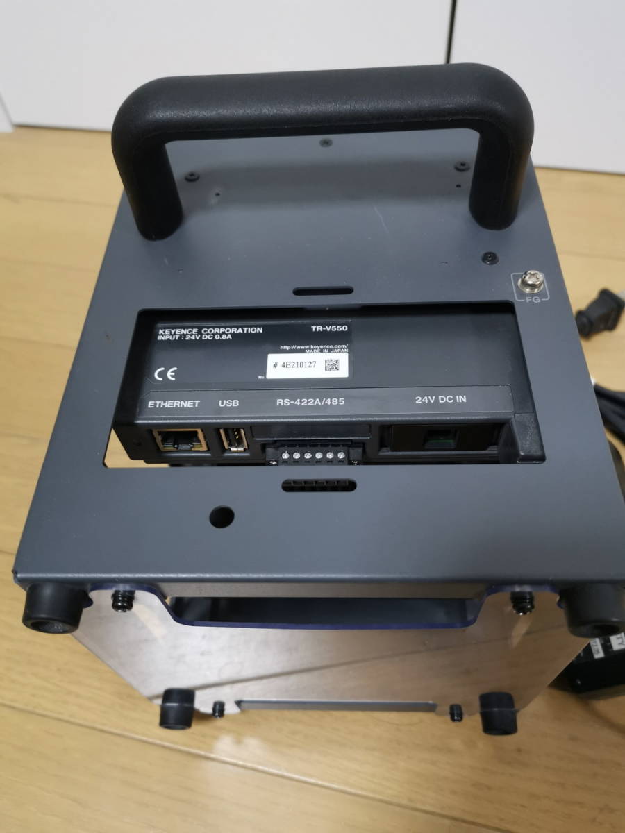 KEYENCE TR-V550 Touch Data Recorder with TR-TH08 and SJ-U2 [t1166722204]