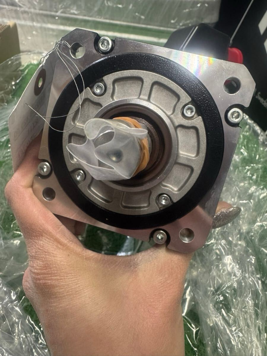 Mitsubishi Electric HF-JP103BK Servo Motor [c1173831159]