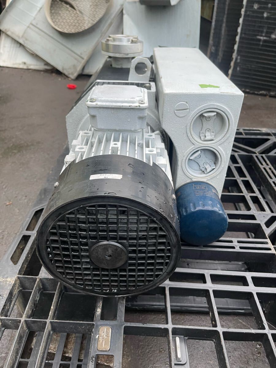 Leybold J-DA90LB-C Dry Vacuum Pump [t1180940530]