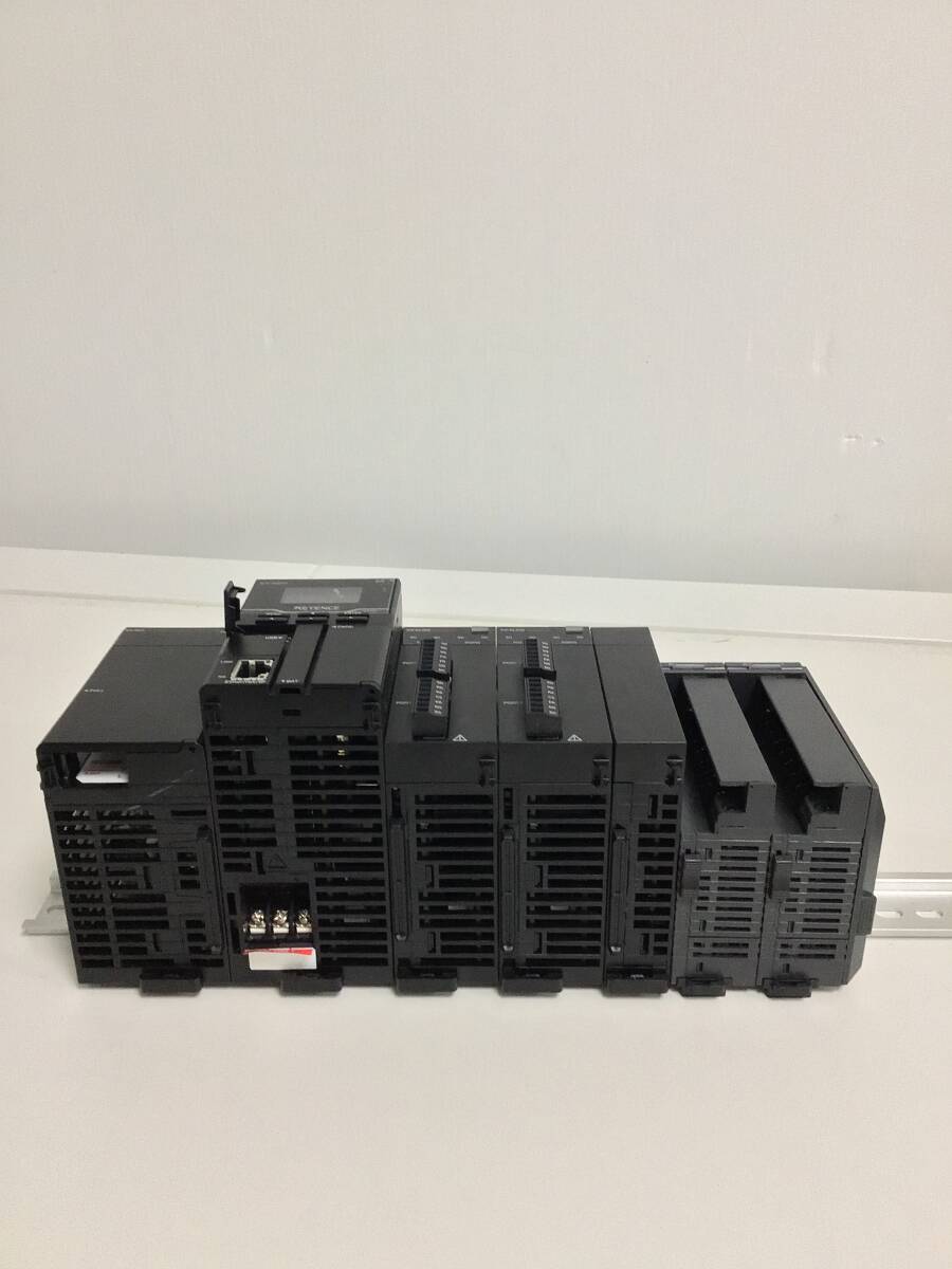 Keyence KV-PU1 KV-8000 KV-XL202 KV-B16B16XC KV-B16TCP Sequencer 5 Units [p1182928022]