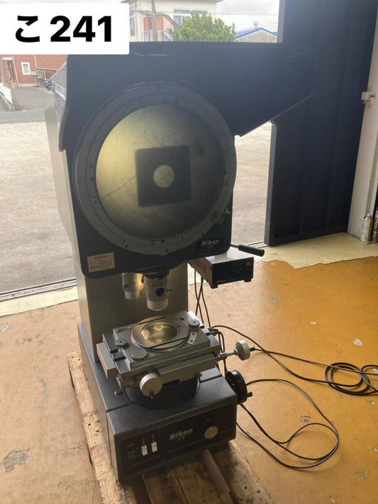 Nikon V-12 Universal Projector Tabletop Type [h1184290834]