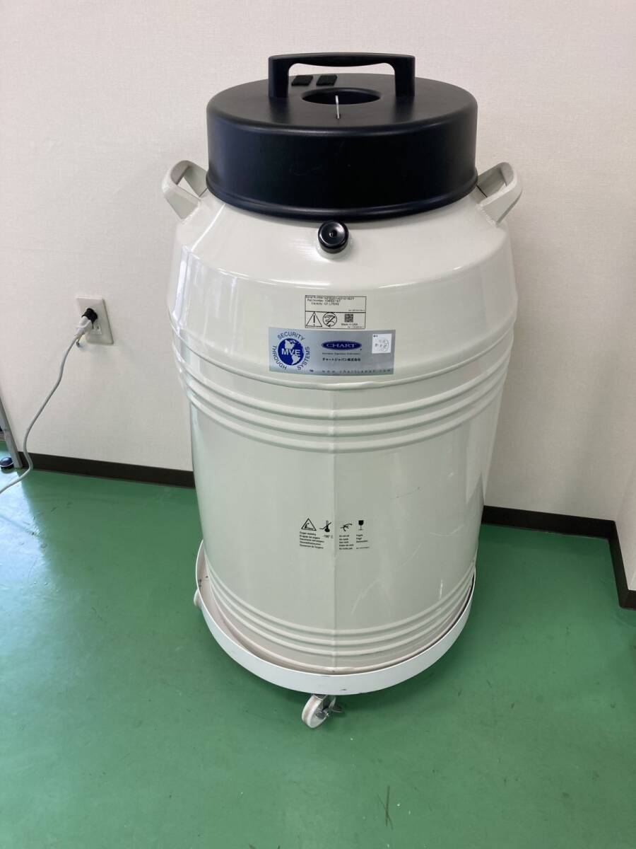 MVE RL-290 Liquid Nitrogen Storage Container 121L 4 Racks Canister [q1186500585]