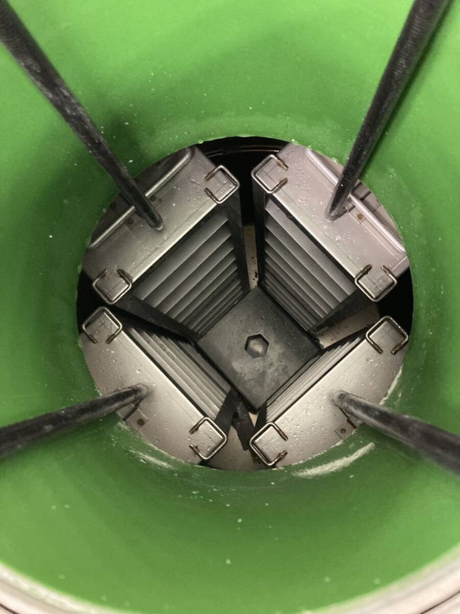 MVE RL-290 Liquid Nitrogen Storage Container 121L 4 Racks Canister [q1186500585]