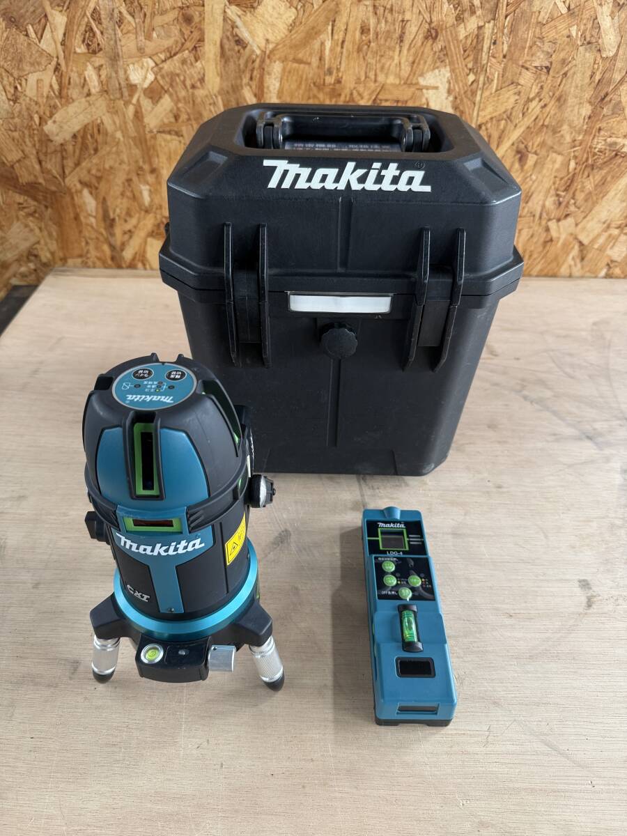 Makita SK506GDZ Rechargeable Green Laser Leveler Automatic Tracking Tripod Included [1191934254]