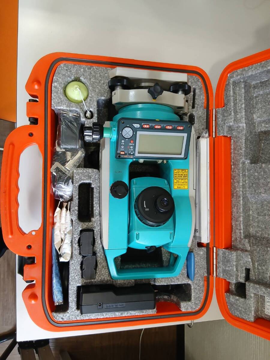 SOKKIA SET630RS Total Station with Prism, Pin Pole, Tripod [t1192043566]