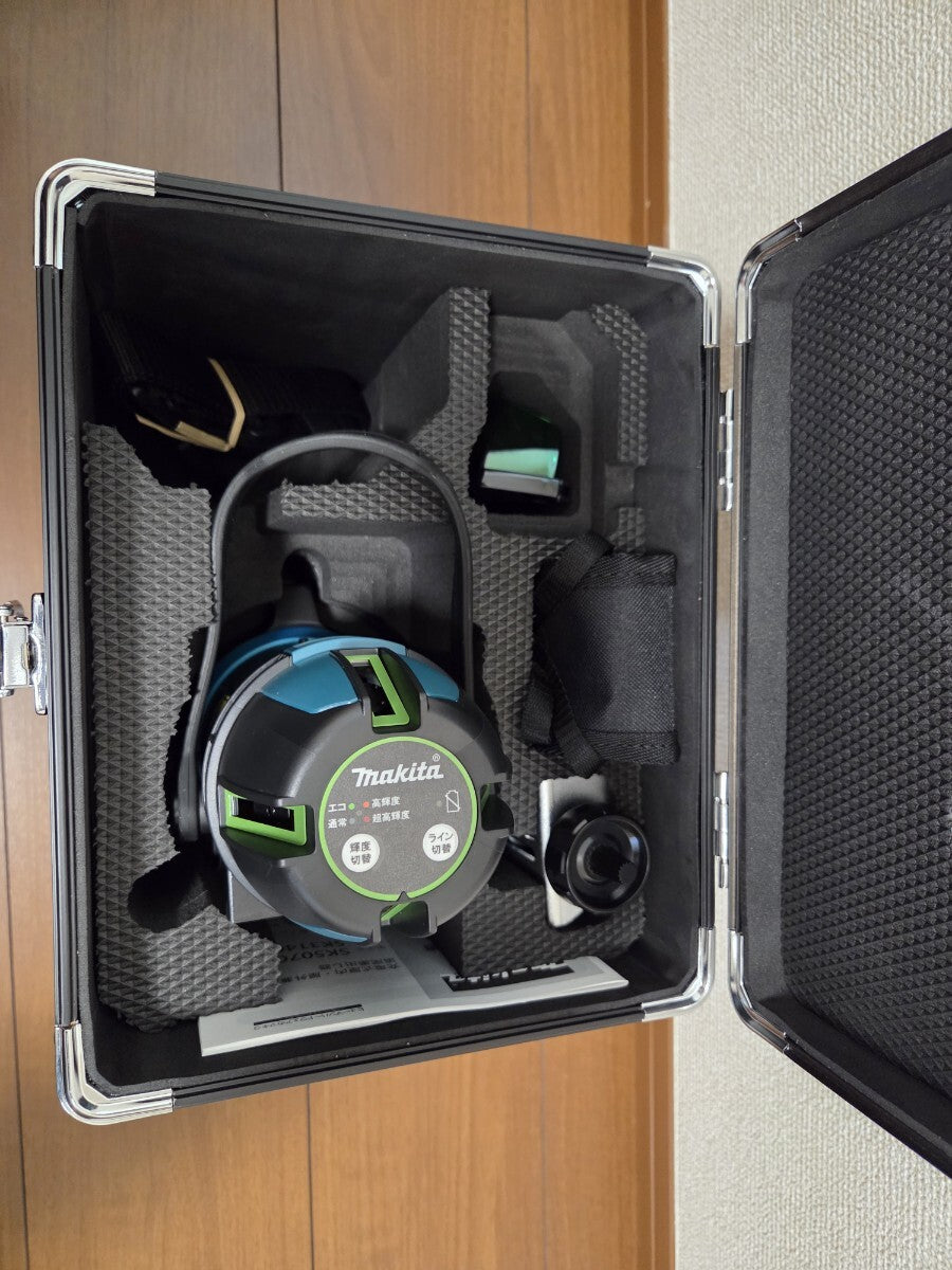 Makita SK507GDZN Rechargeable Tracking Leveler Main Unit + Case Remote Control Tracking Receiver Compatible with 10.8V [x1192451951]