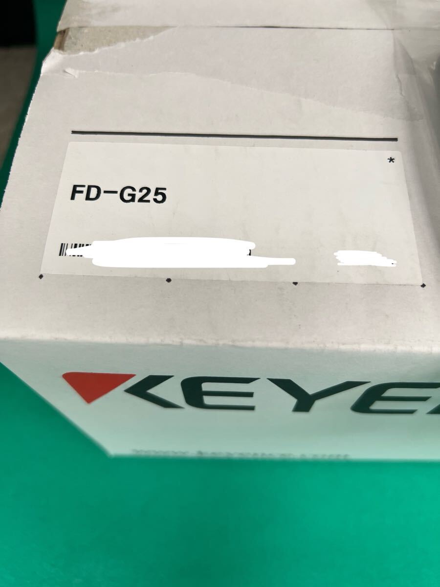 Keyence FD-G25 Clamp-On Flow Sensor with FD-GU1 and OP88391 (open box) [e1197292728]