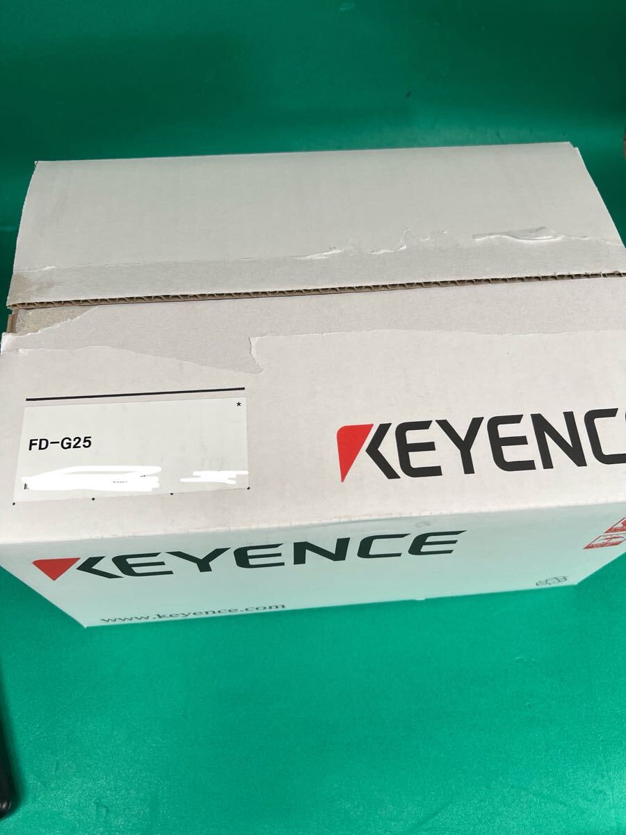 Keyence FD-G25 Clamp-On Flow Sensor with FD-GU1 and OP88391 (open box) [e1197292728]