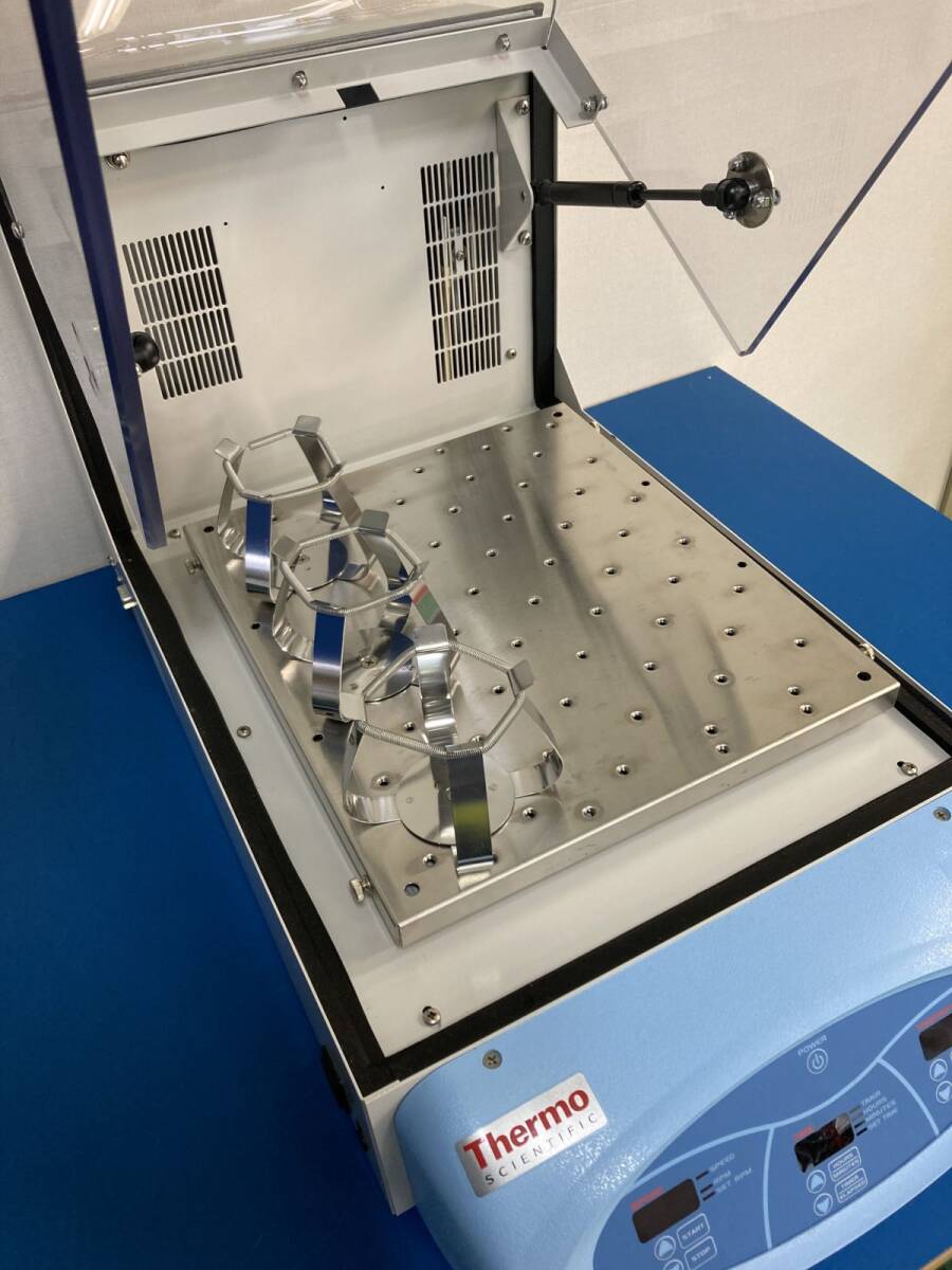 Thermo Fisher MaxQ 4450 Cooling Coil Shaker [j1200277695]