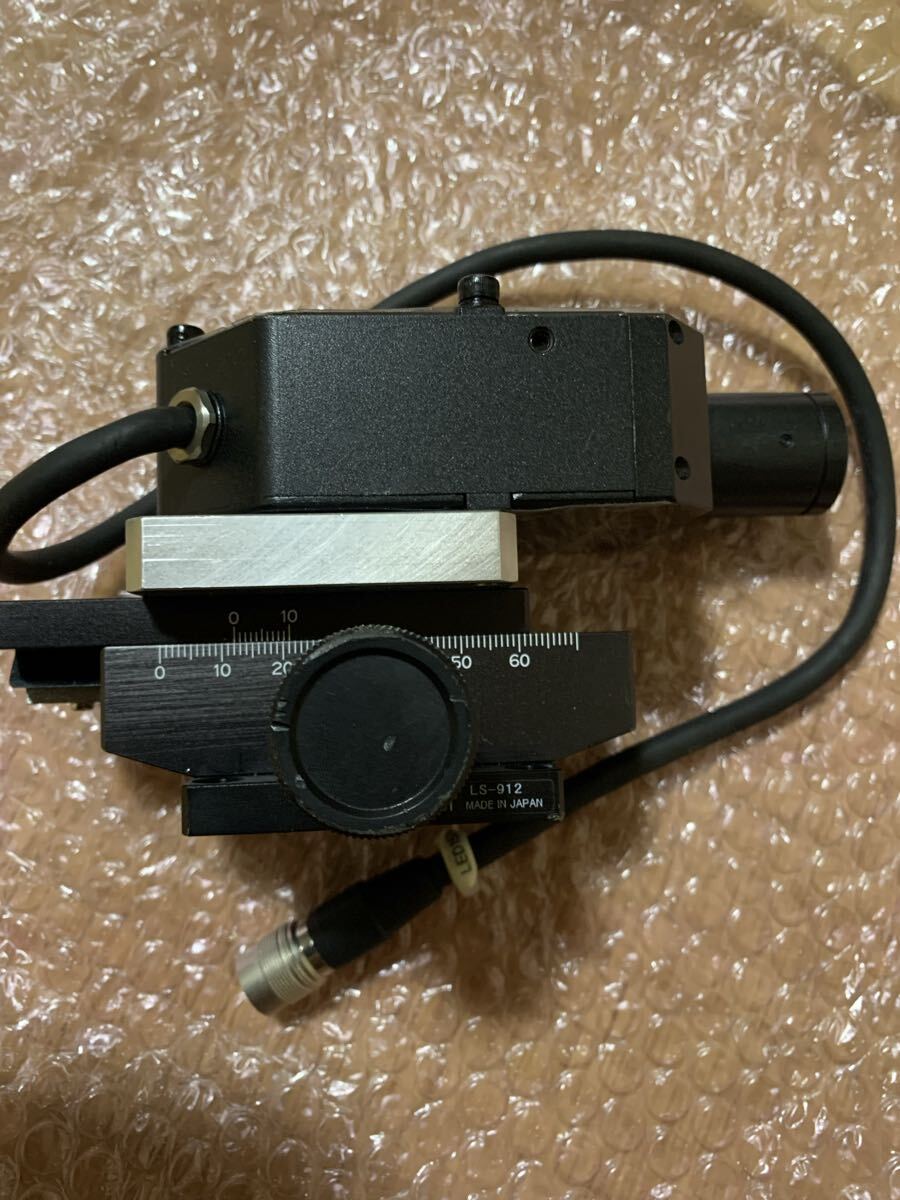 Keyence LT-9030M Laser Head Measurement Device [x1206576397]