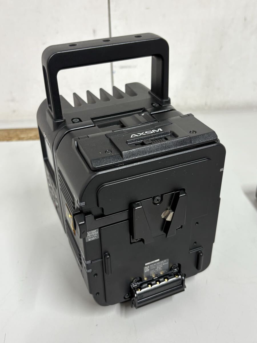Sony HXR-IFR5 Interface Unit with AXS-R5 RAW Recorder Set [c1207343066]