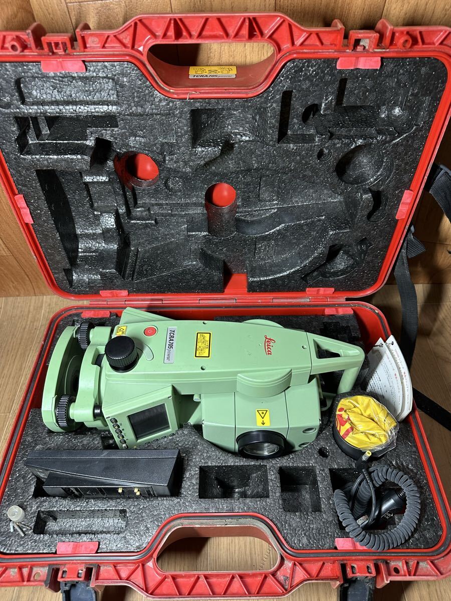 Leica TCRA705 Total Station [u1208609320]