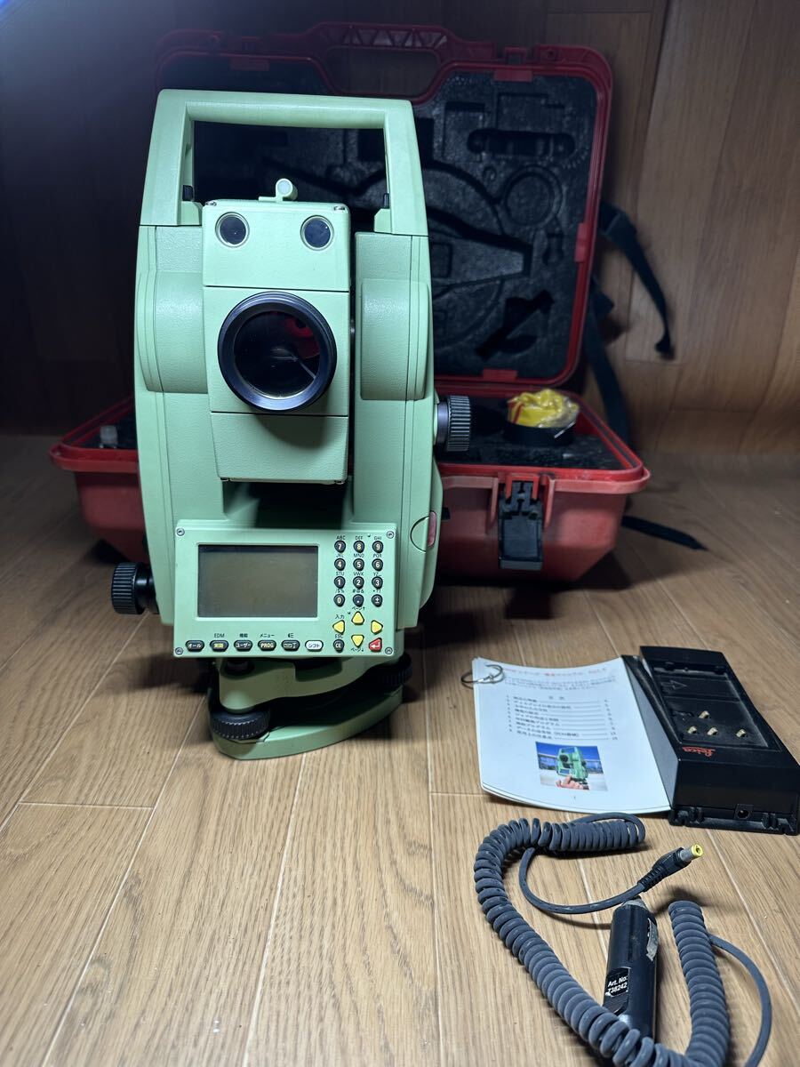 Leica TCRA705 Total Station [u1208609320]