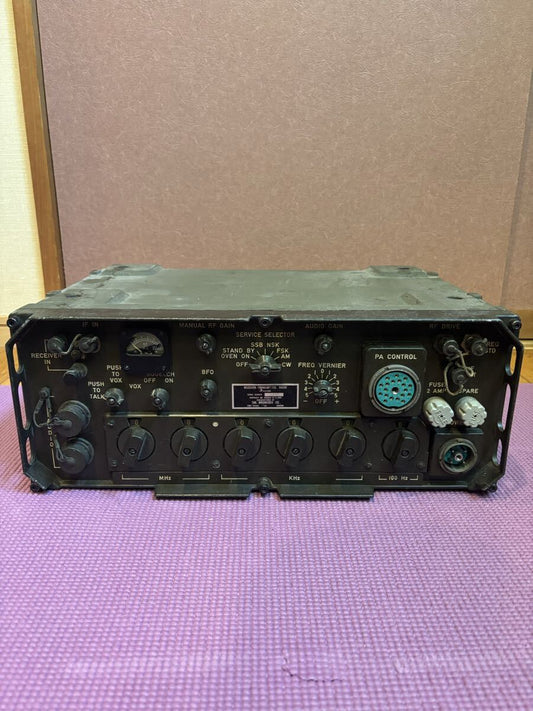 Military Radio Receiver Transmitter Serial Number 1472 [n1209152736]
