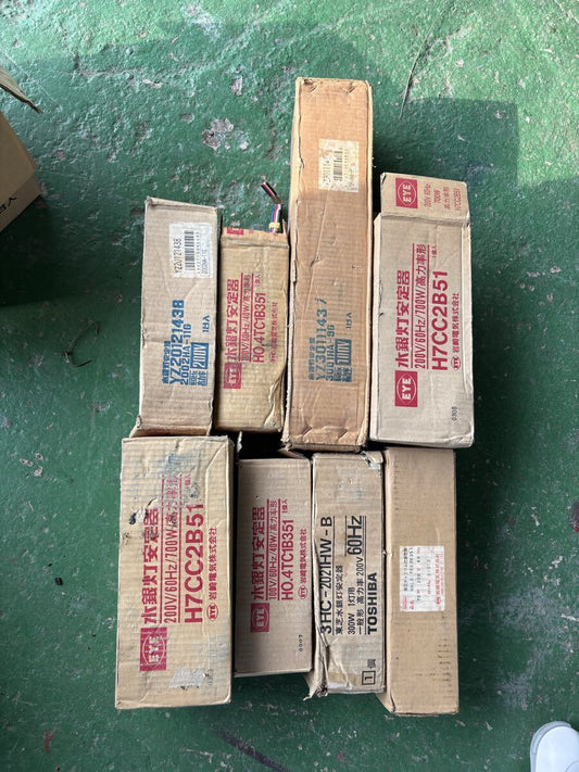 Iwasaki Electric Toshiba Mercury Lamp Ballast [l1209410402]