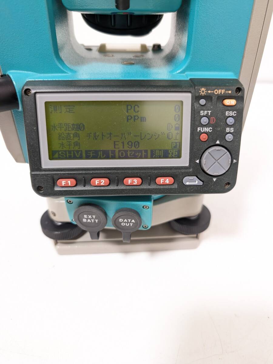 Sokkia SET230R3 Total Station Surveying [x1209544241]