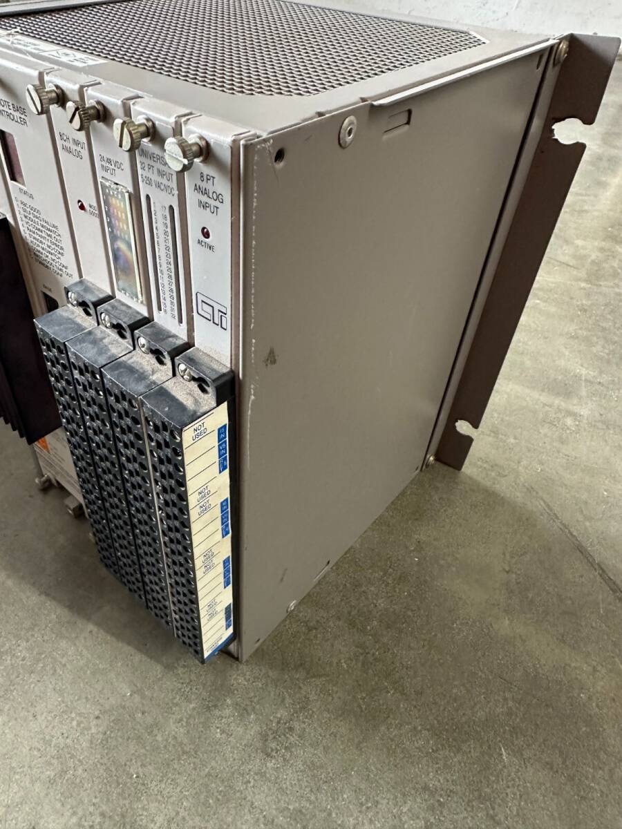 Siemens SIMATIC 505 PLC Rack Remote Base Controller Various Inputs [c1212105107]
