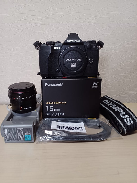 OLYMPUS OM-D E-M5 Mark II LEICA H-X015 Camera with Lens [s1213109090]
