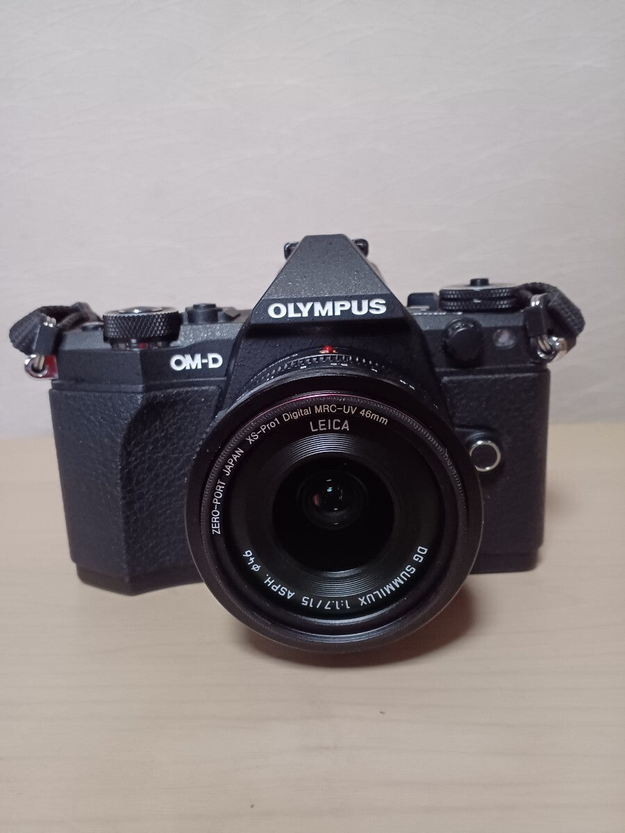 OLYMPUS OM-D E-M5 Mark II LEICA H-X015 Camera with Lens [s1213109090]