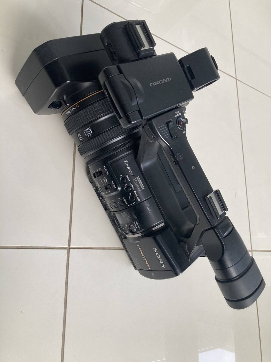 Sony NX5J Professional Video Camera Body with FMU128 and Battery [c1214525105]