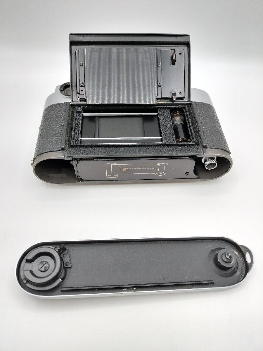 Leica M2 Silver Rangefinder Film Camera Body Optical Equipment [t1214974771]
