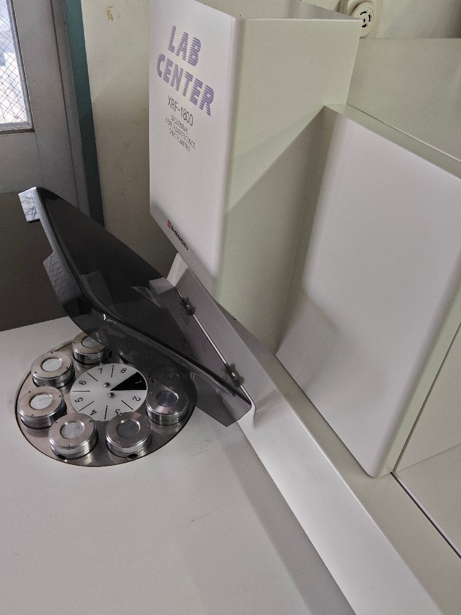 Shimadzu XRF-1800 X-ray Fluorescence Spectrometer [t1215126708]