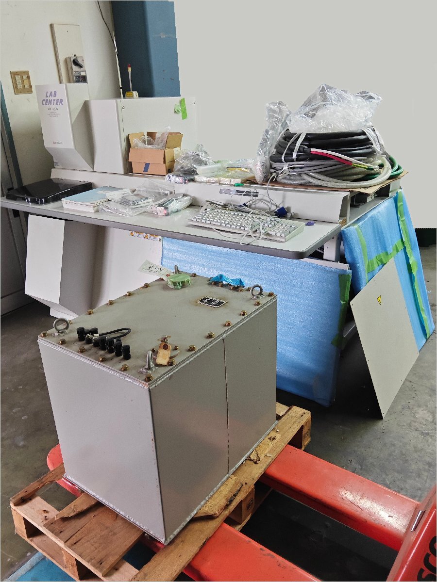 Shimadzu XRF-1800 X-ray Fluorescence Spectrometer [t1215126708]