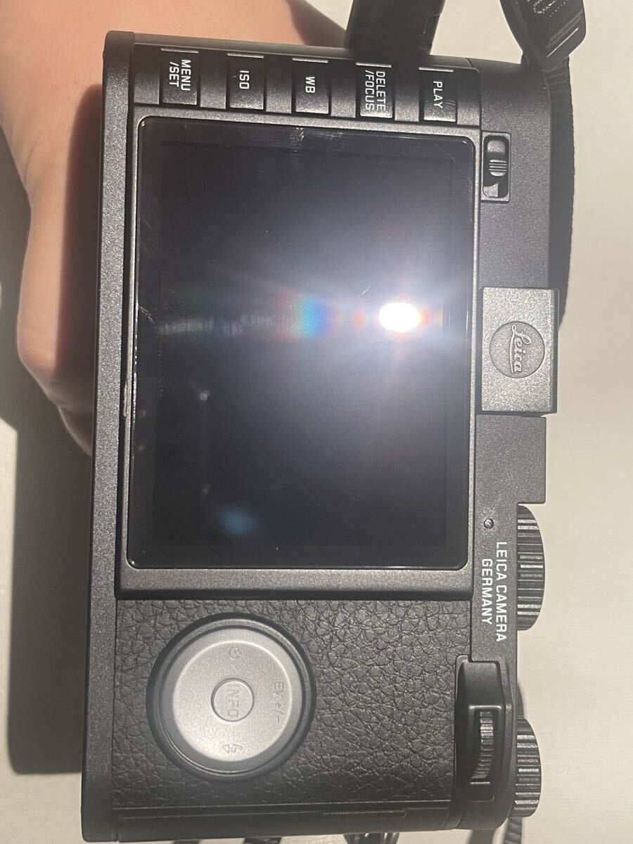 Leica X Vario Typ107 Digital Camera Black [b1215240800]