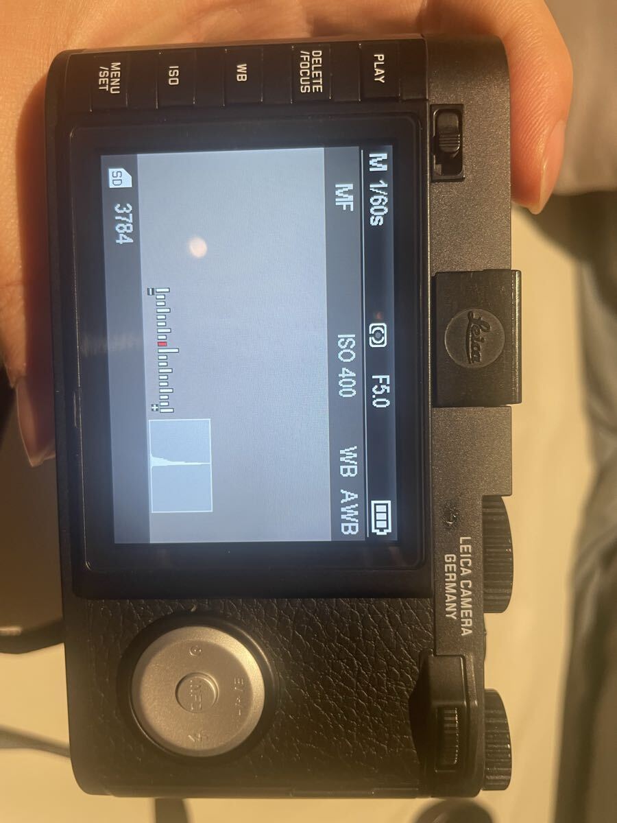 Leica X Vario Typ107 Digital Camera Black [b1215240800]
