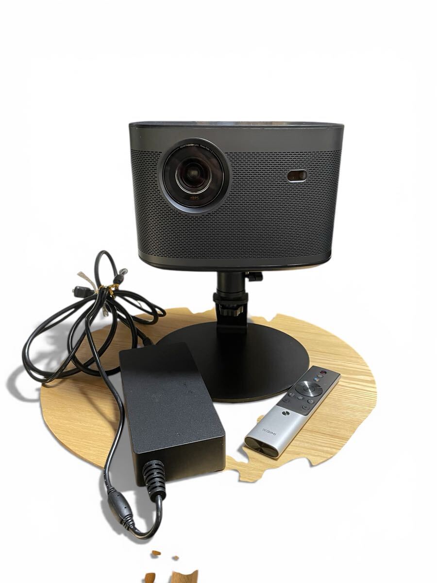 XGIMI HORIZON Pro 4K Home Projector + Welle Table Speaker [t1216549592]