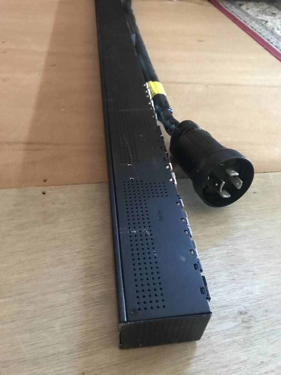 APC APDU10452SM NetShelter Rack PDU Unit Switched Plus [x1220057904]