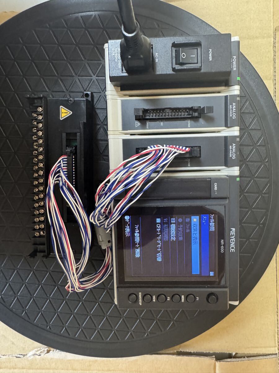 Keyence NR-600 Data Acquisition Unit with NR-U60 NR-HA08 (for parts) [b1222082272]