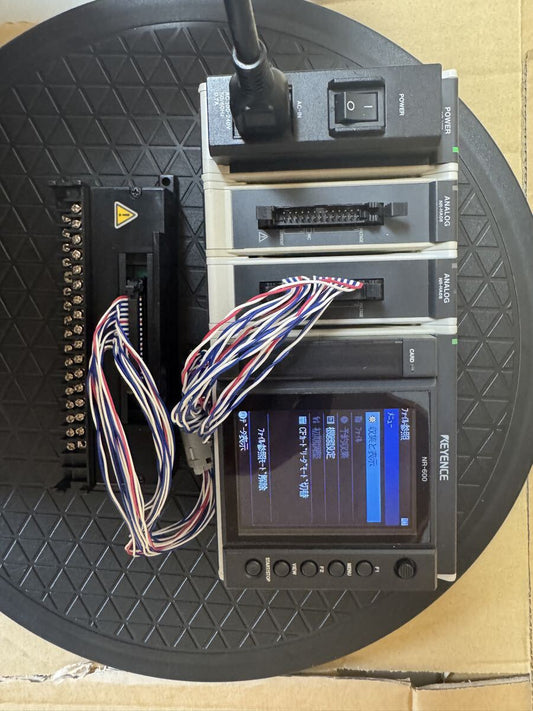 Keyence NR-600 Data Acquisition Unit with NR-U60 NR-HA08 (for parts) [b1222082272]