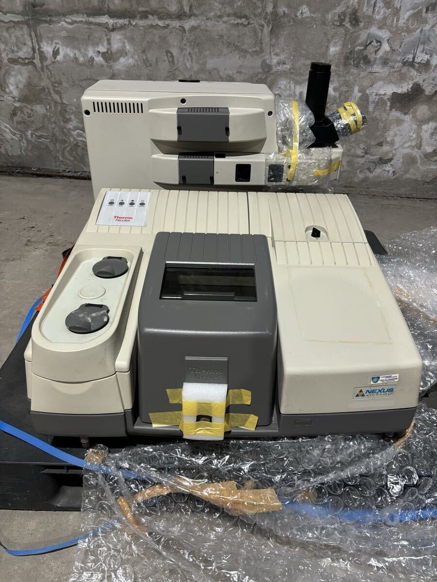 Thermo Nicolet CONTINUμM NEXUS 470 FT-IR Microscope [c1223485841]