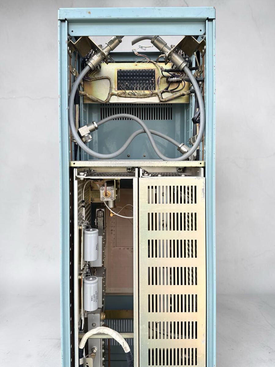 Large Industrial Radio Communication Equipment [e1225446031]