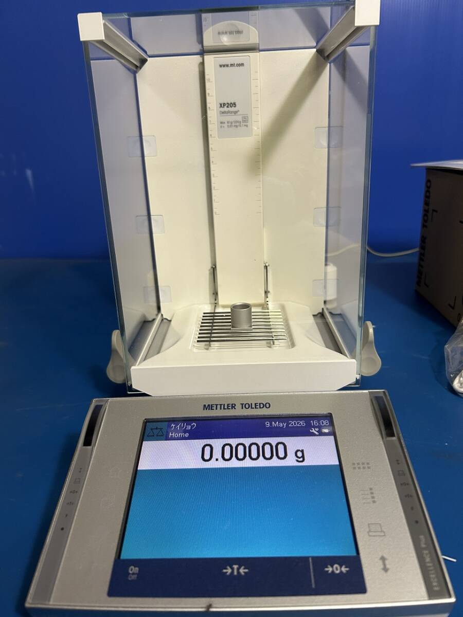 Mettler Toledo XP205 Semi-Micro Analytical Balance 220g/0.1mg [x1229391548]