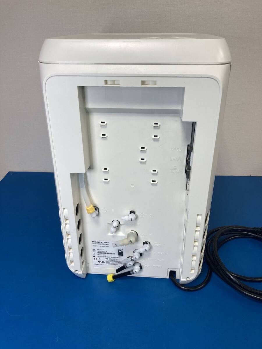 Merck Millipore Milli-Q IQ7005 Ultrapure Water System with Q-POD and 25L Tank [u1231250900]