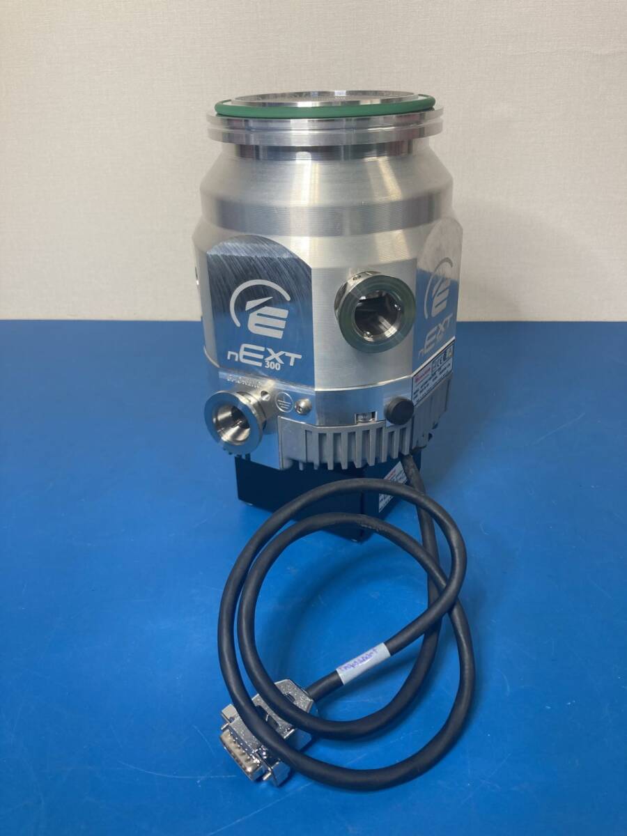 Edwards nEXT300iT Turbomolecular Pump ISO100 80W [c1231953520]