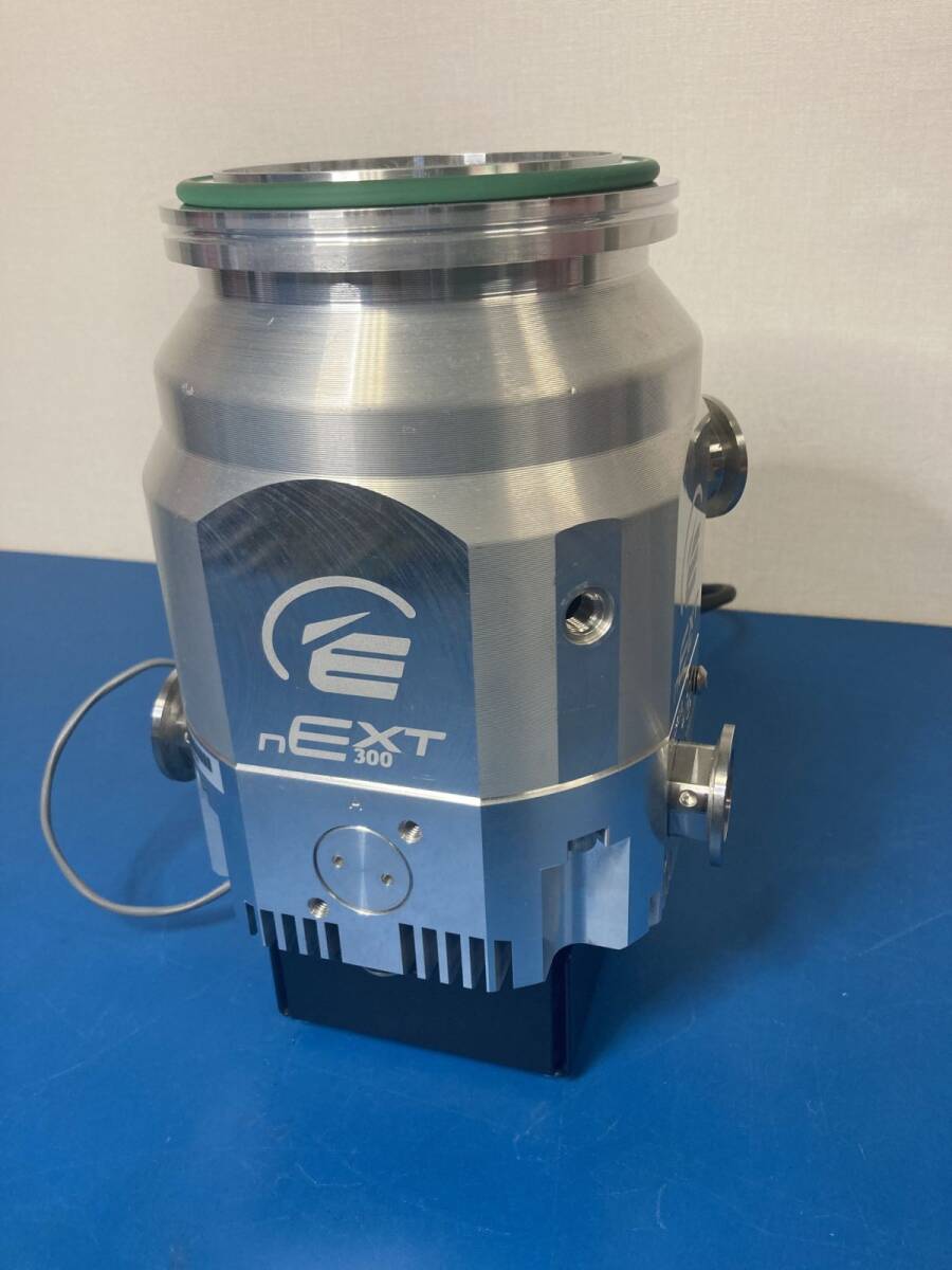 Edwards nEXT300iT Turbomolecular Pump ISO100 80W [c1231953520]
