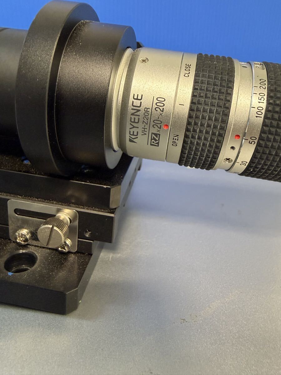 Keyence VH-5500 Digital Microscope with VH-Z20R Lens Set [t1233445190]