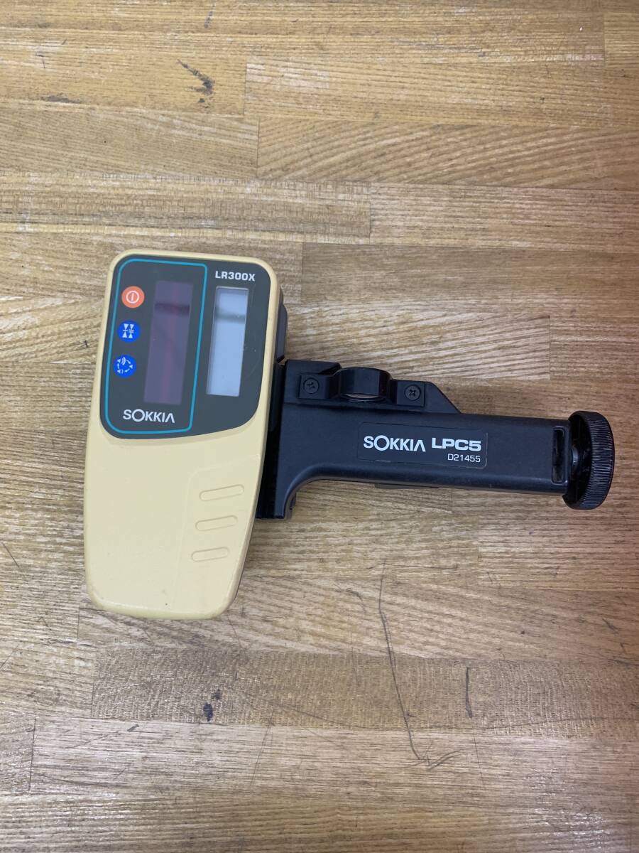 Sokkia LP610 Automatic Level with LR300X Long Range Receiver (for parts or not working) [r1233878062]