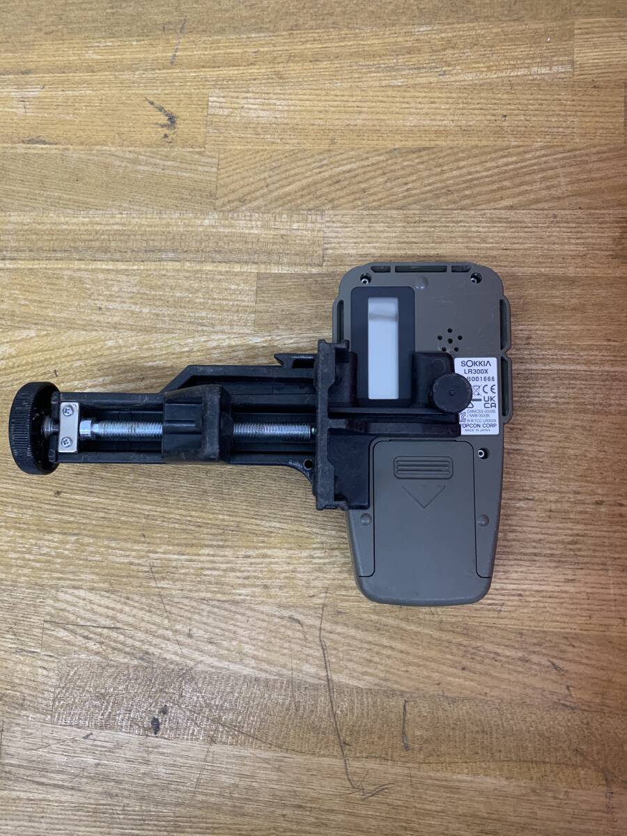 Sokkia LP610 Automatic Level with LR300X Long Range Receiver (for parts or not working) [r1233878062]