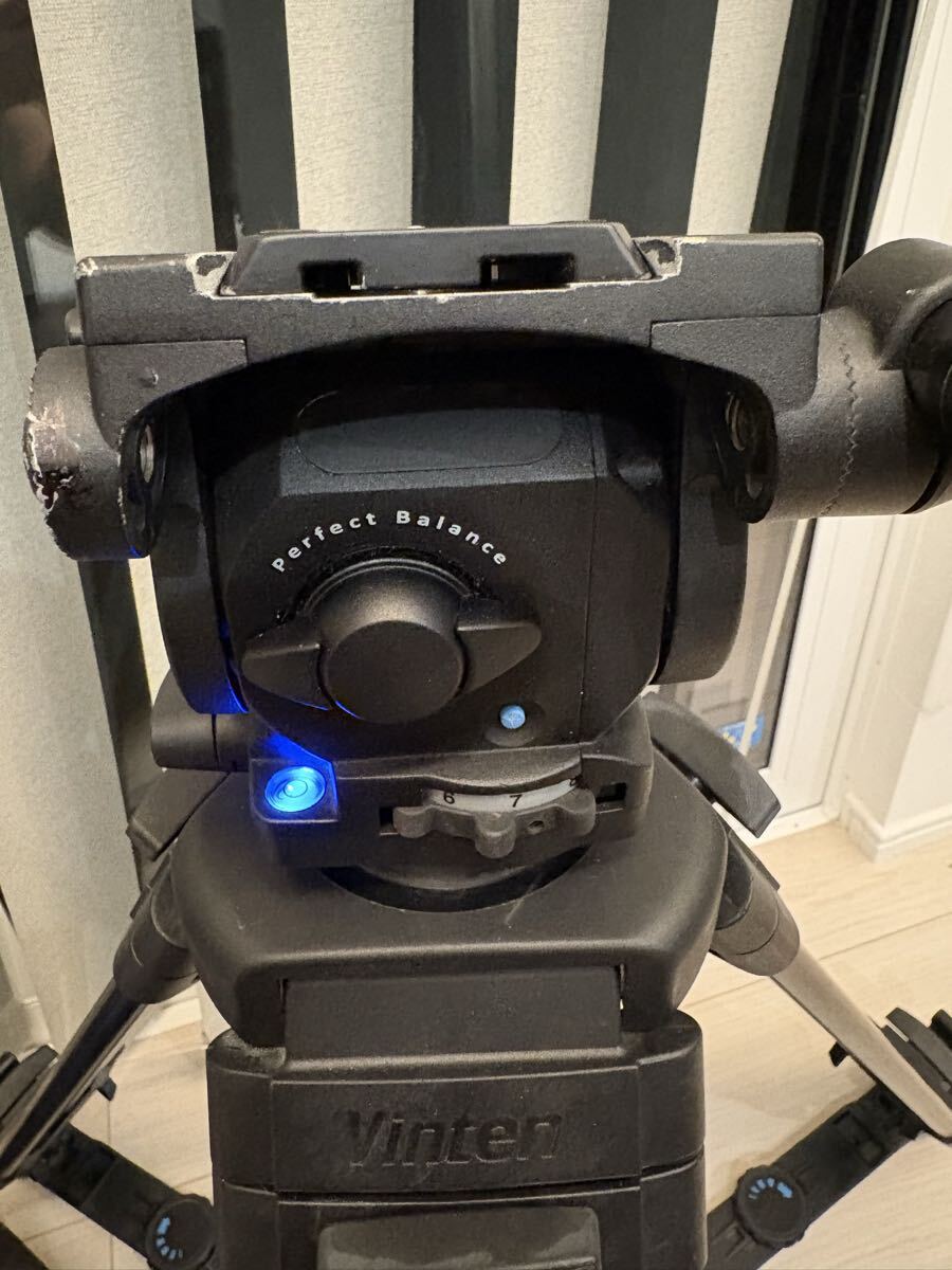 Vinten Vision blue5 Aluminum Tripod with Ground Spreader [t1236385444]