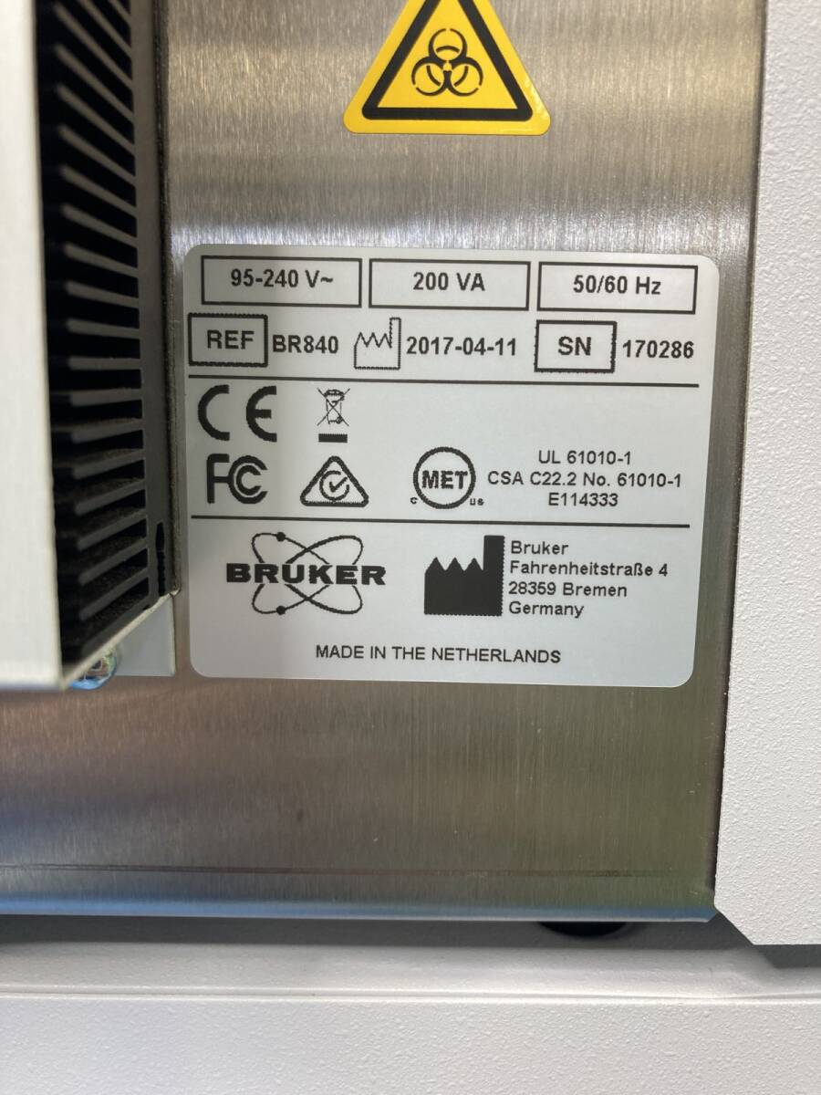 Bruker UHPLC Elute BR840 Autosampler with Drain Base Set [g1236920742]