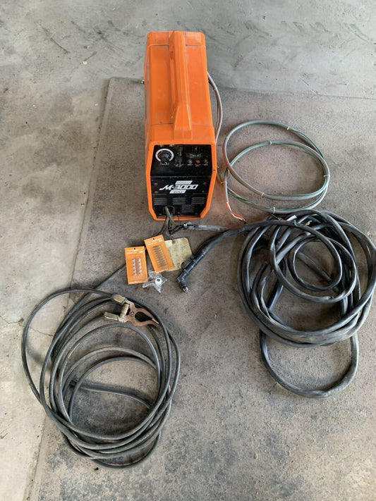 Daihen VRCM-30 Air Plasma Cutting Machine 200V (as-is) [n1237562356]