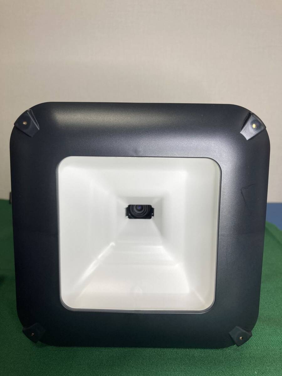 Keyence SR-2000W Ultra Wide Field 1D/2D Code Reader with Illumination Attachment [u1237772060]