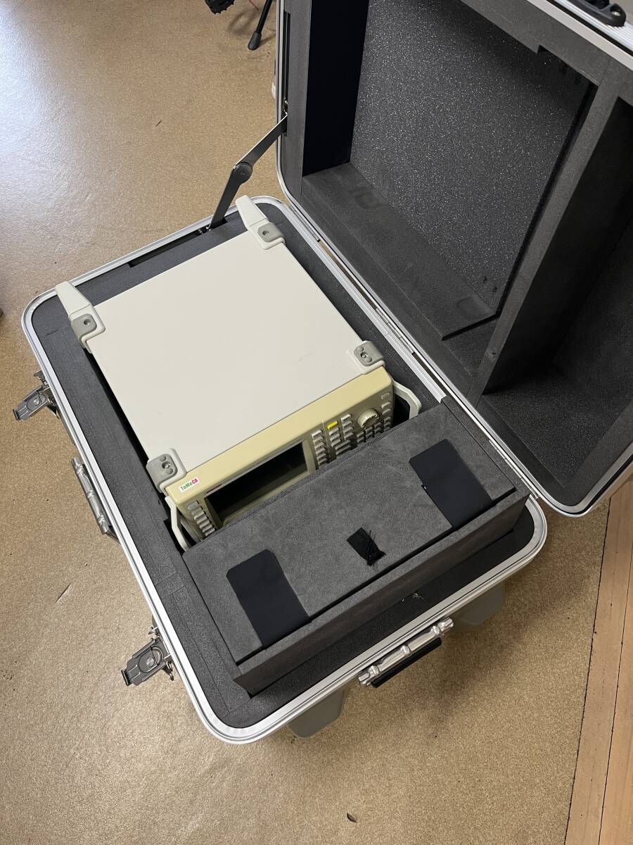Advantest U3841 Cross Domain Analyzer OPT 76 TG 28 EMC Filter [x1239253968]