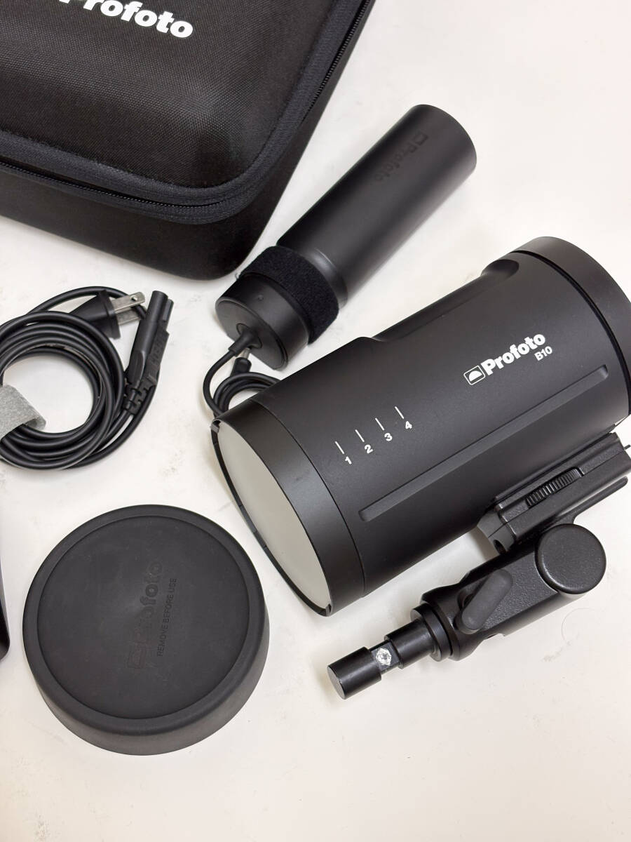 Profoto B10 Studio Flash with Case [1239487874]