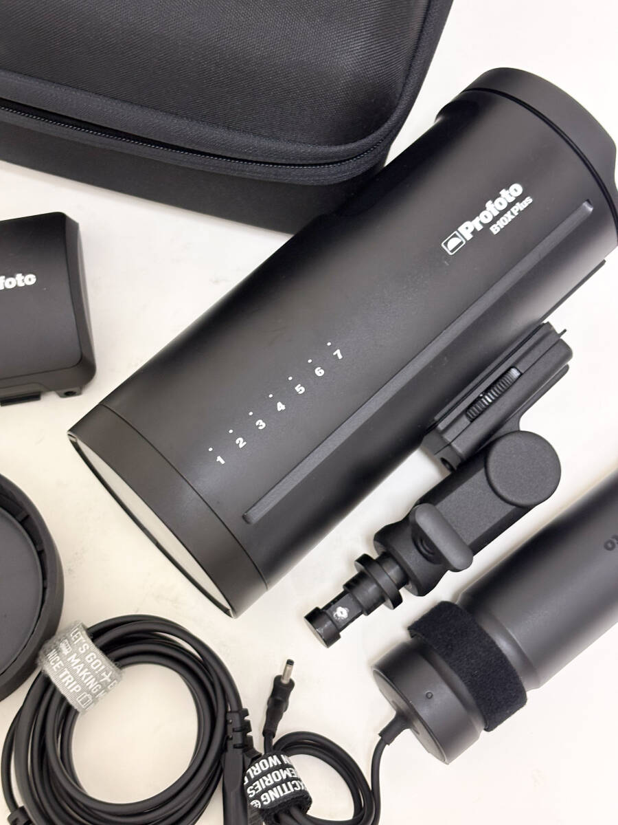 Profoto B10X Studio Flash with Case [x1239485232]