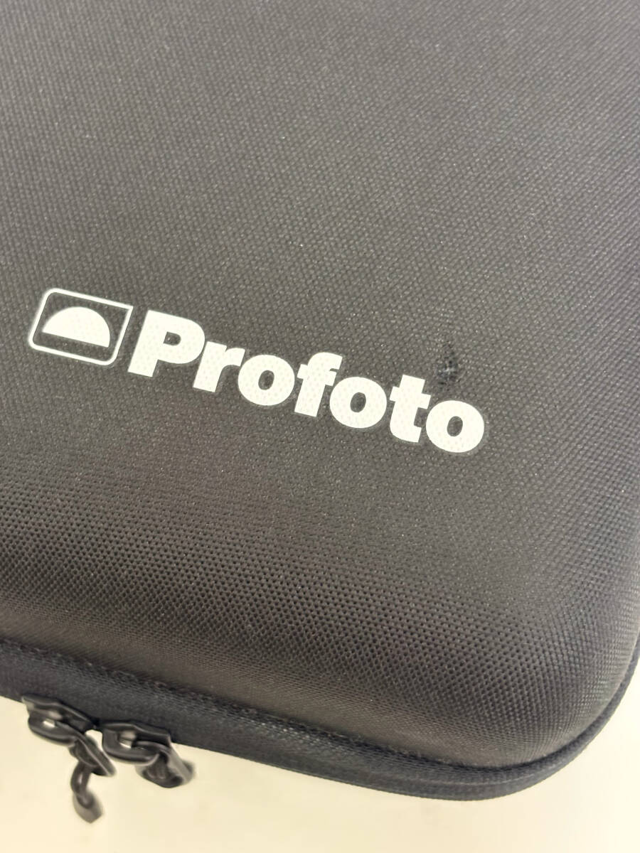 Profoto B10X Studio Flash with Case [x1239485232]
